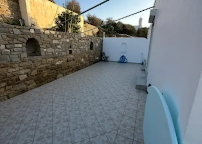 Mare Monte 2 Apartamento Parasporos